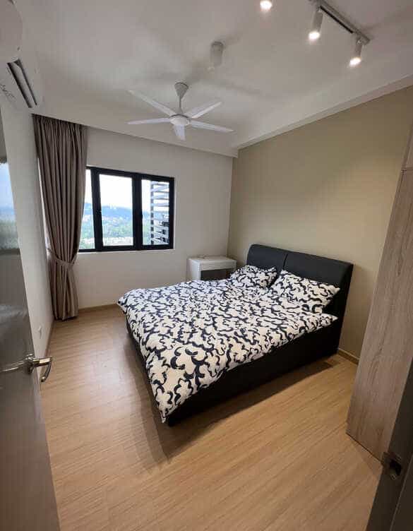 Property Image 1 - Upperville Residence -Middle Room