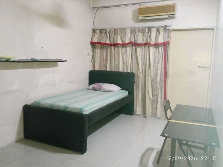 Property Image 1 - Room Rent