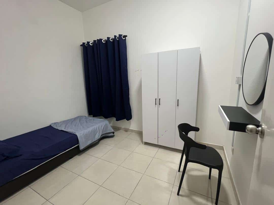 Property Image 1 - Room to rent