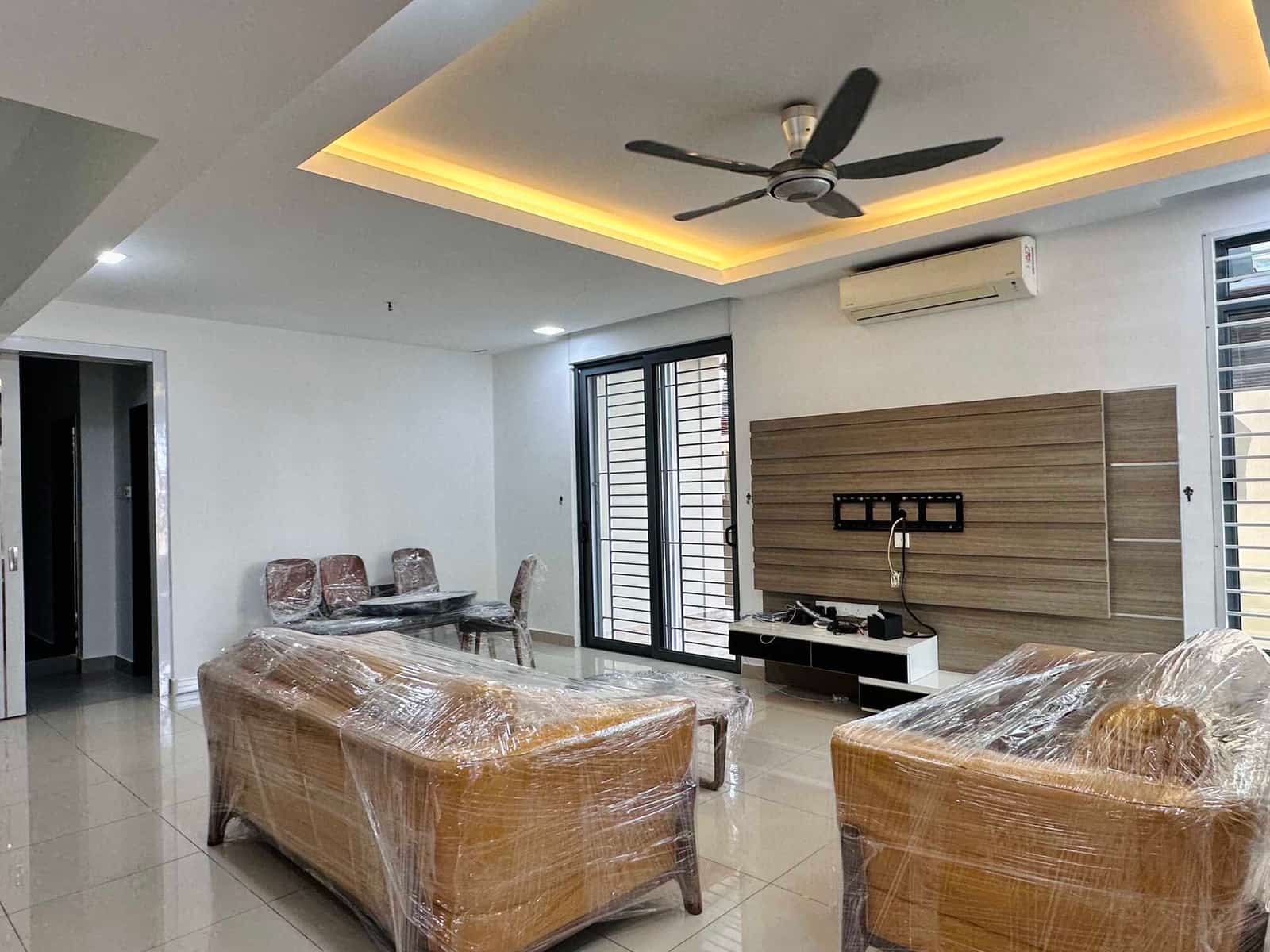 Property Image 1 - Near JB CIQ / Cluster House for Rent