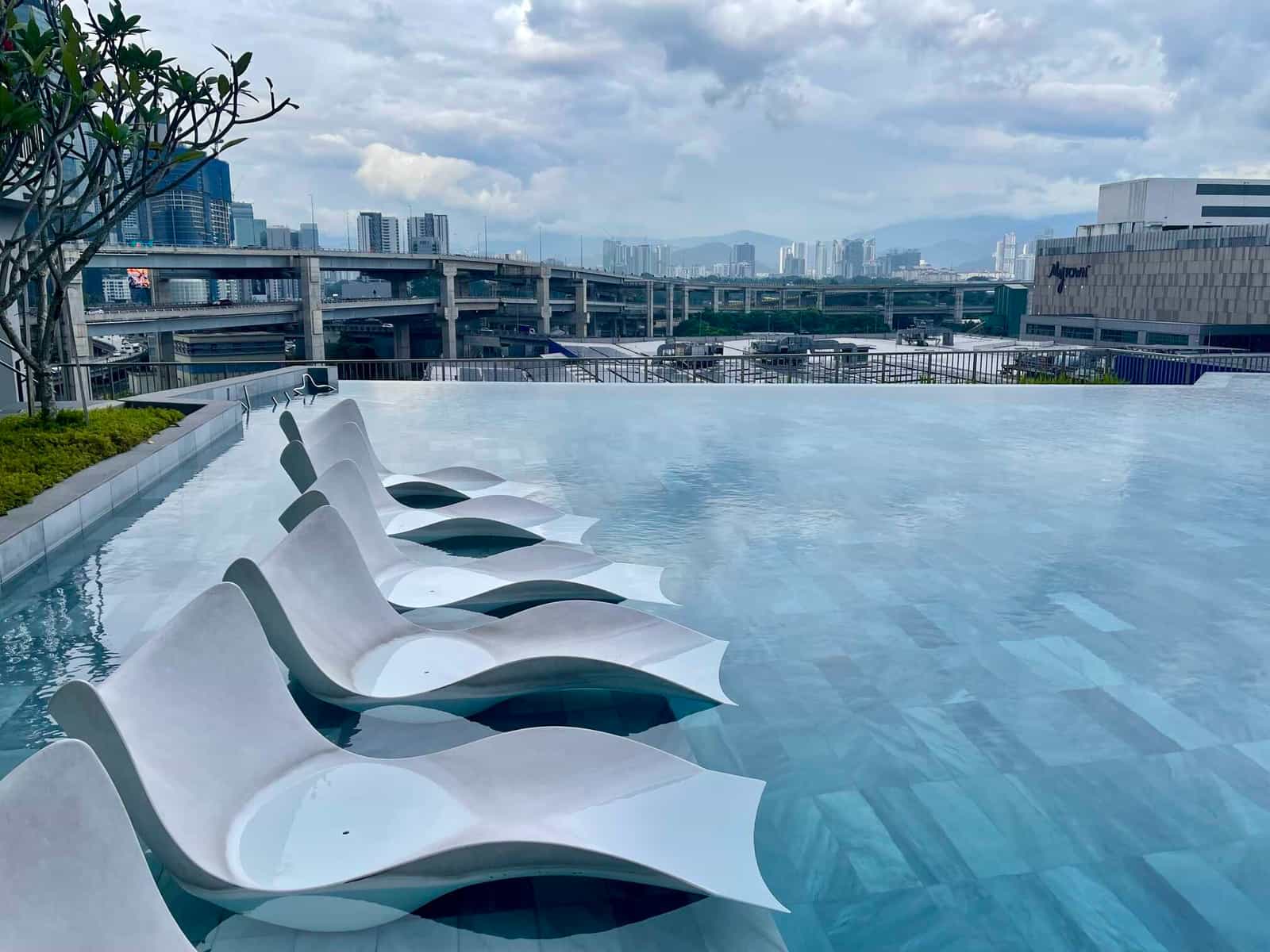 Property Image 1 - One Cochrane Residences, Kuala Lumpur
