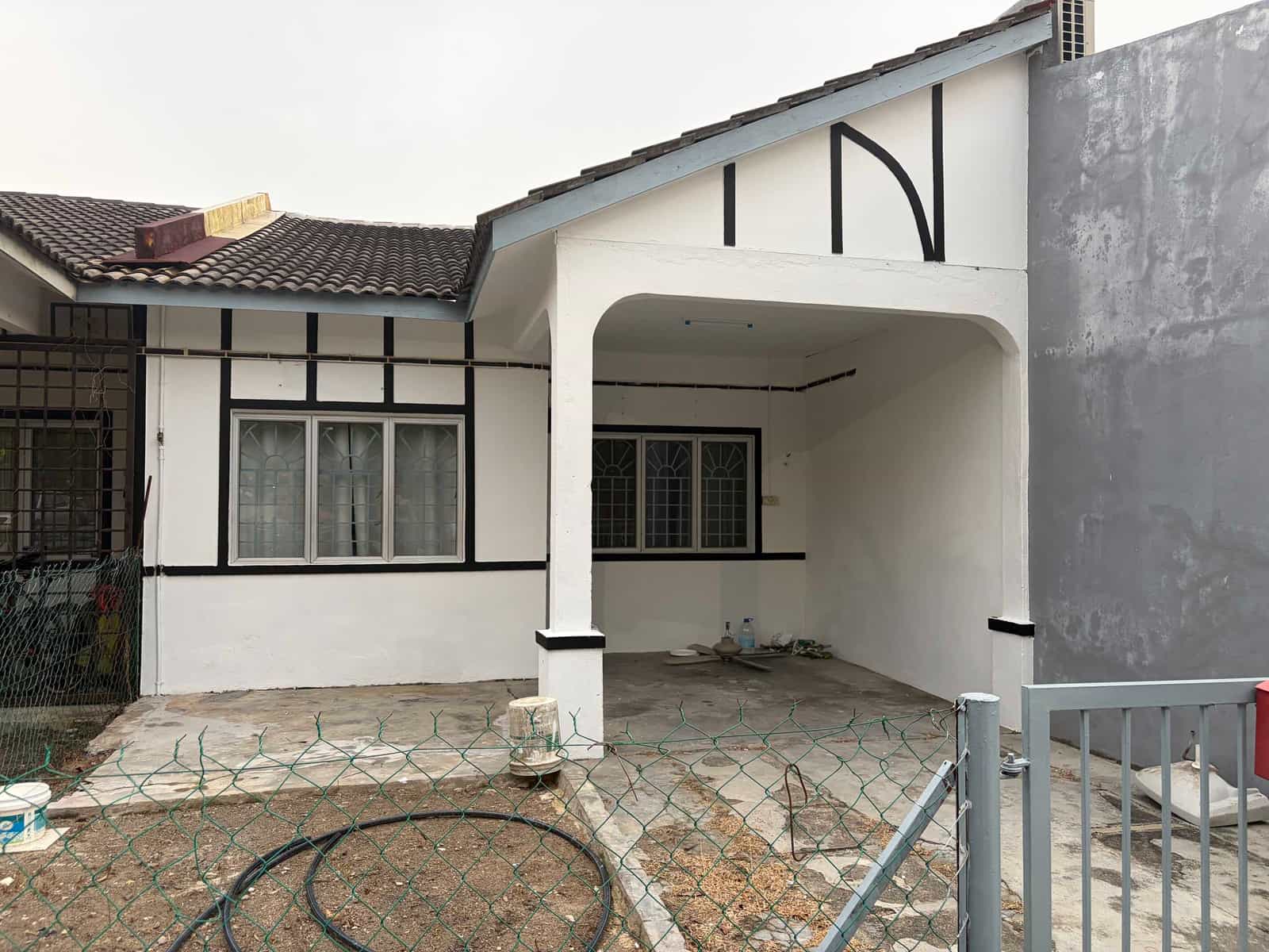 Property Image 1 - Teres 1 tingkat puncak alam fasa 2 Naluri Sukma