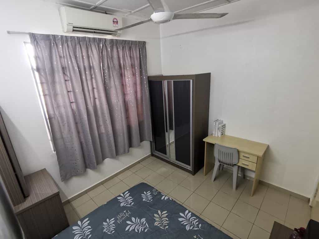 Property Image 1 - QUEEN Bedroom near Sunway Uni / BRT (Free Utilities)