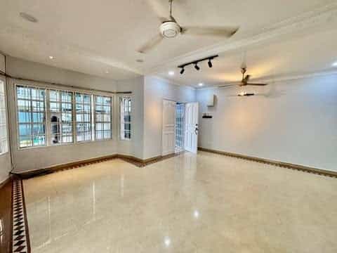 Property Image 1 - Corner Unit, Jalan Ipoh