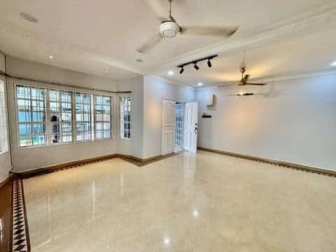 Property Image 1 - Corner Unit, Jalan Ipoh