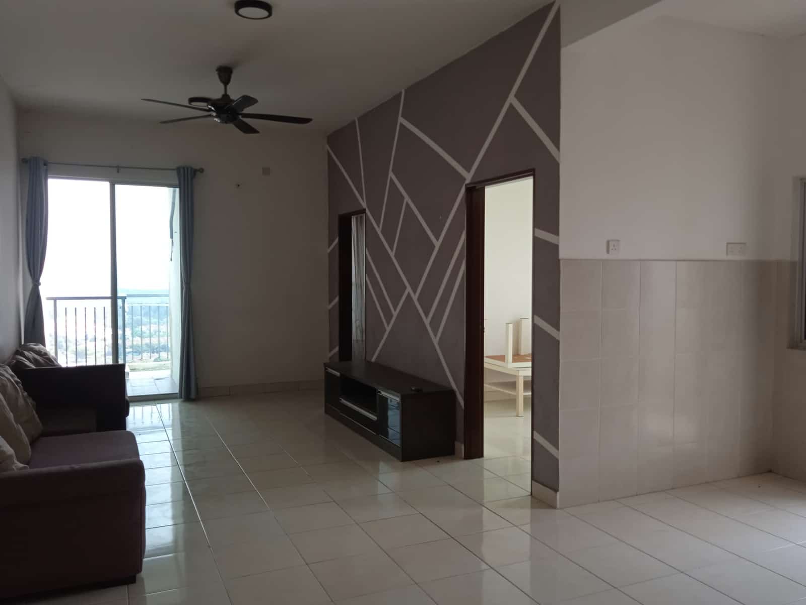Property Image 1 - Ascotte Boulevard