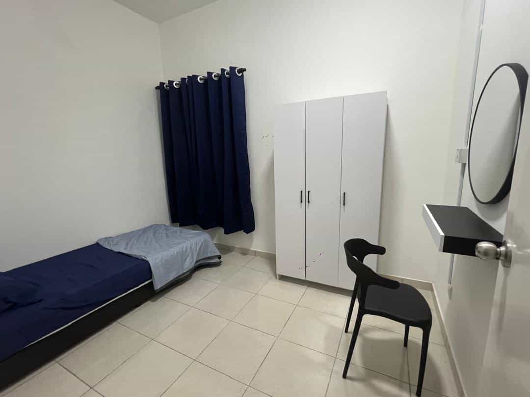 Property Image 1 - Room to rent