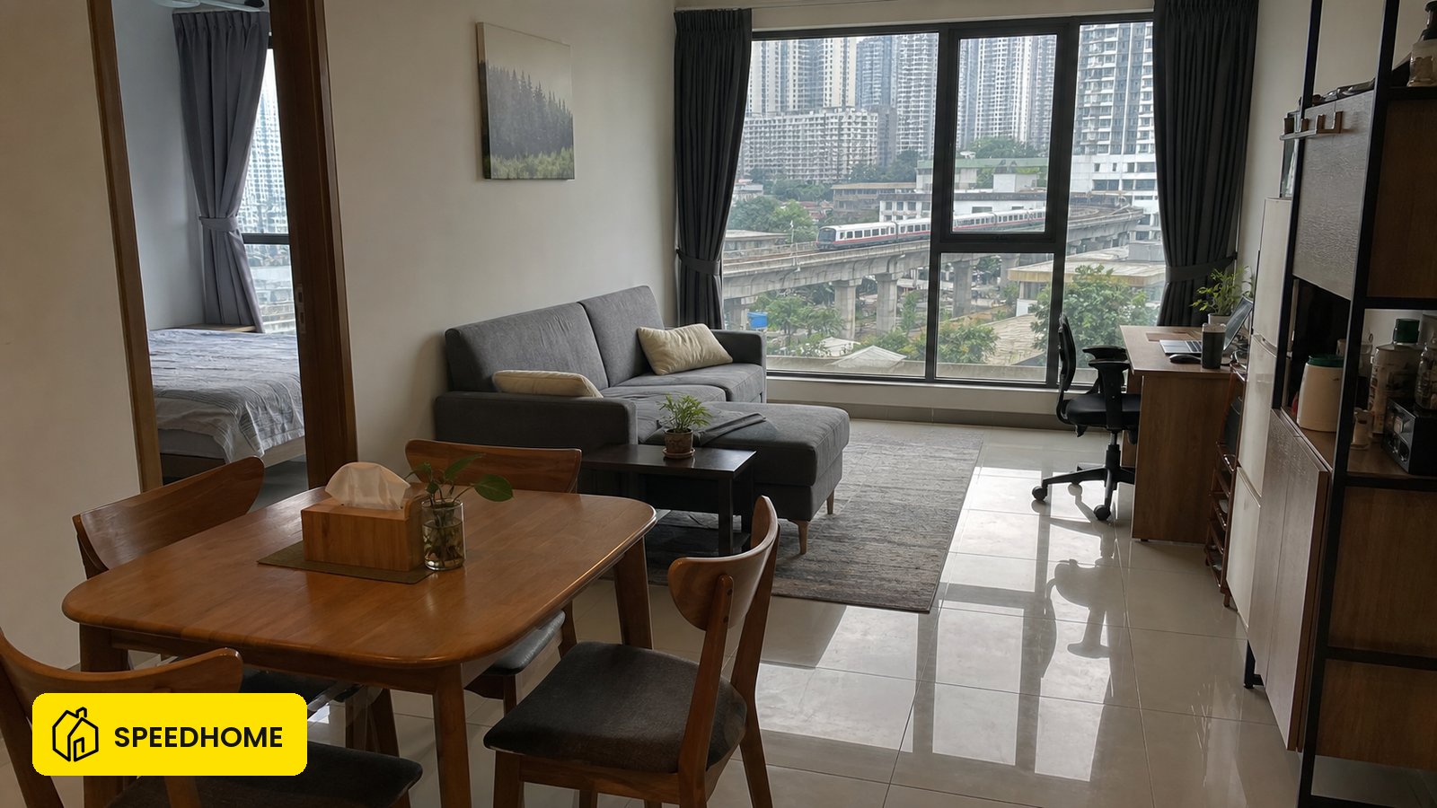 在MRT或LRT旁边持有公寓的房东,应比较带家具与不带家具的 fit-out,计算真实租金回报,并了解 SPEEDRENO 如何用更可控的成本接住通勤溢价。