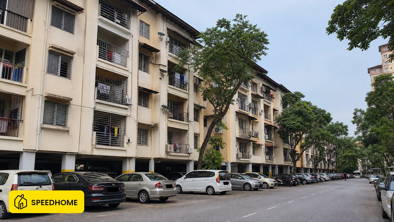Bilik dari RM500, kondo 2-bilik dari RM1,600 di Kuchai Lama. Tiada LRT terus (~5