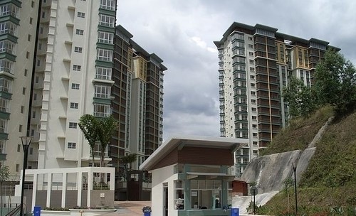 Desa Sri Putra Condominium near LRT Sri Rampai