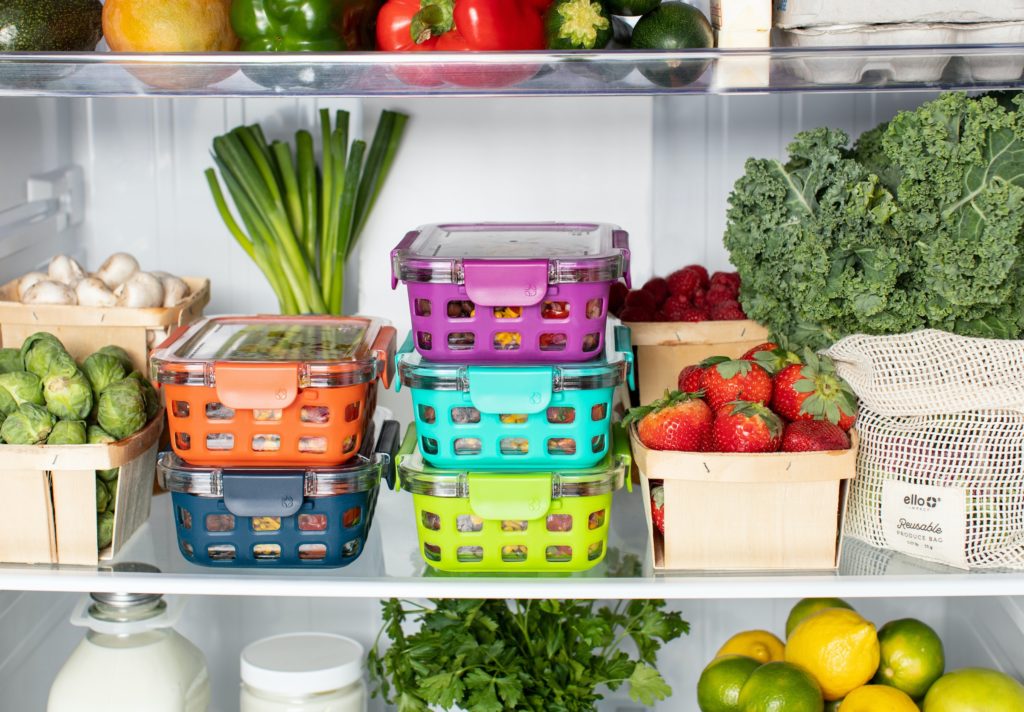gift idea: fridge safe bowls, containers, tupperwares