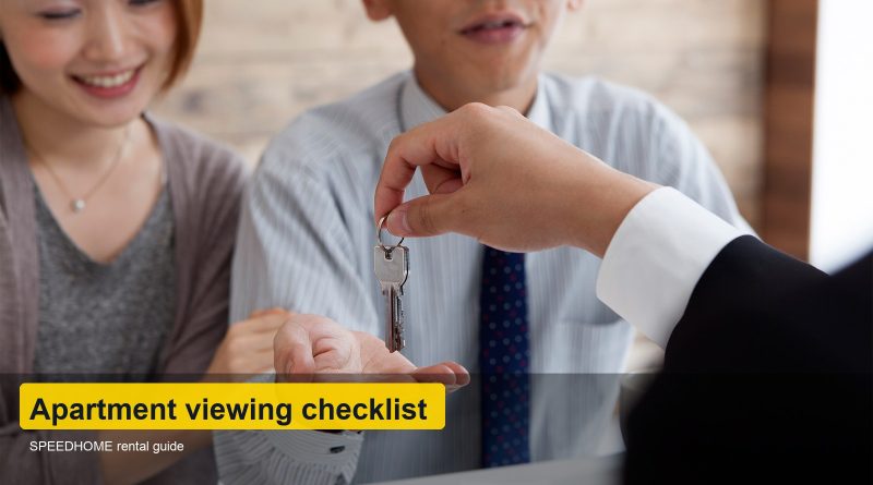 Key handover scene for apartment viewing checklist